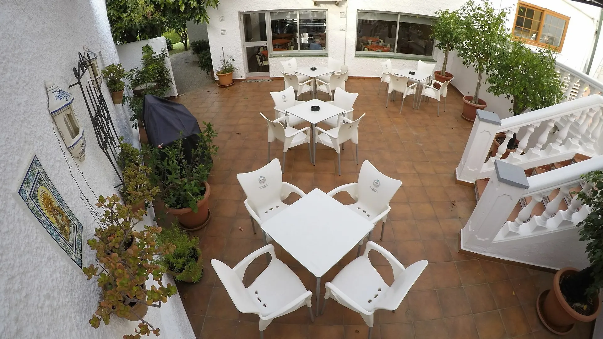 Hotel Complejo Los Rosales Torremolinos 2*,