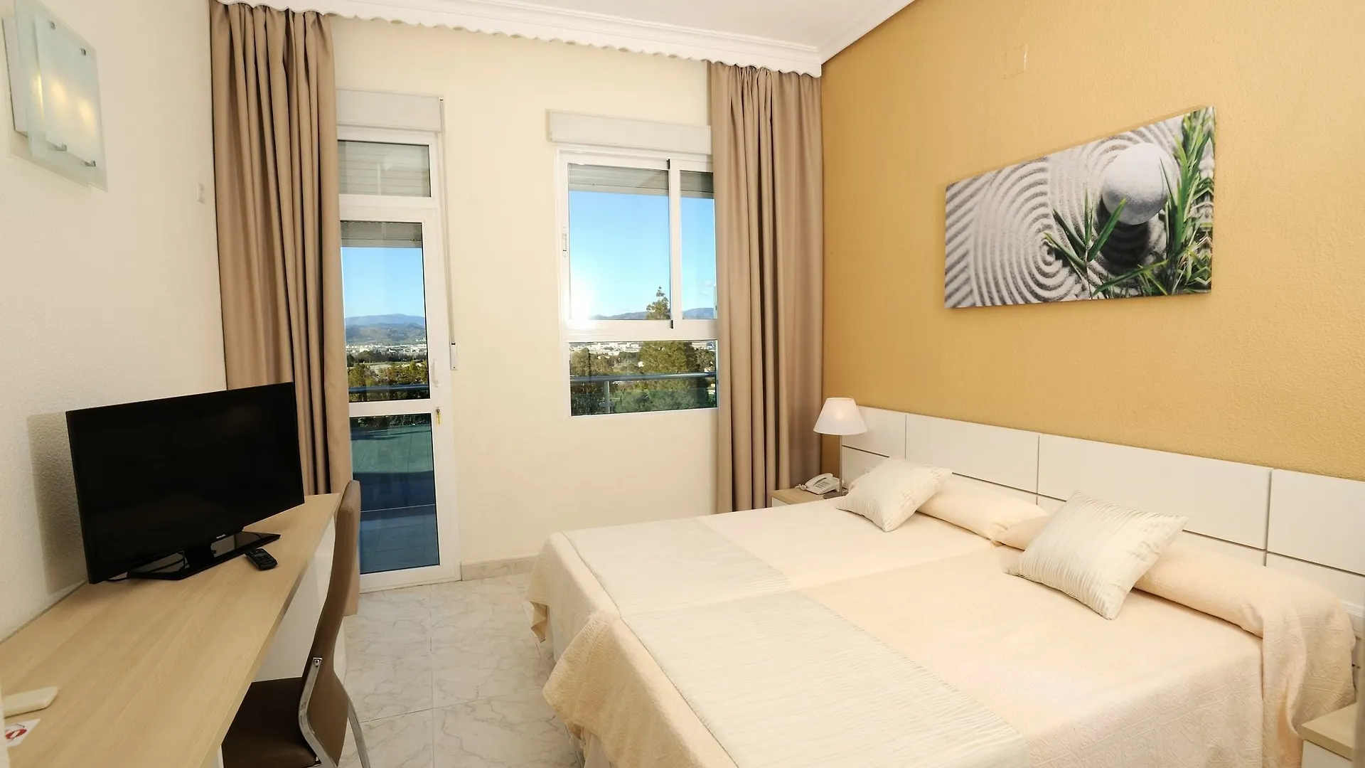Hotel Complejo Los Rosales Torremolinos