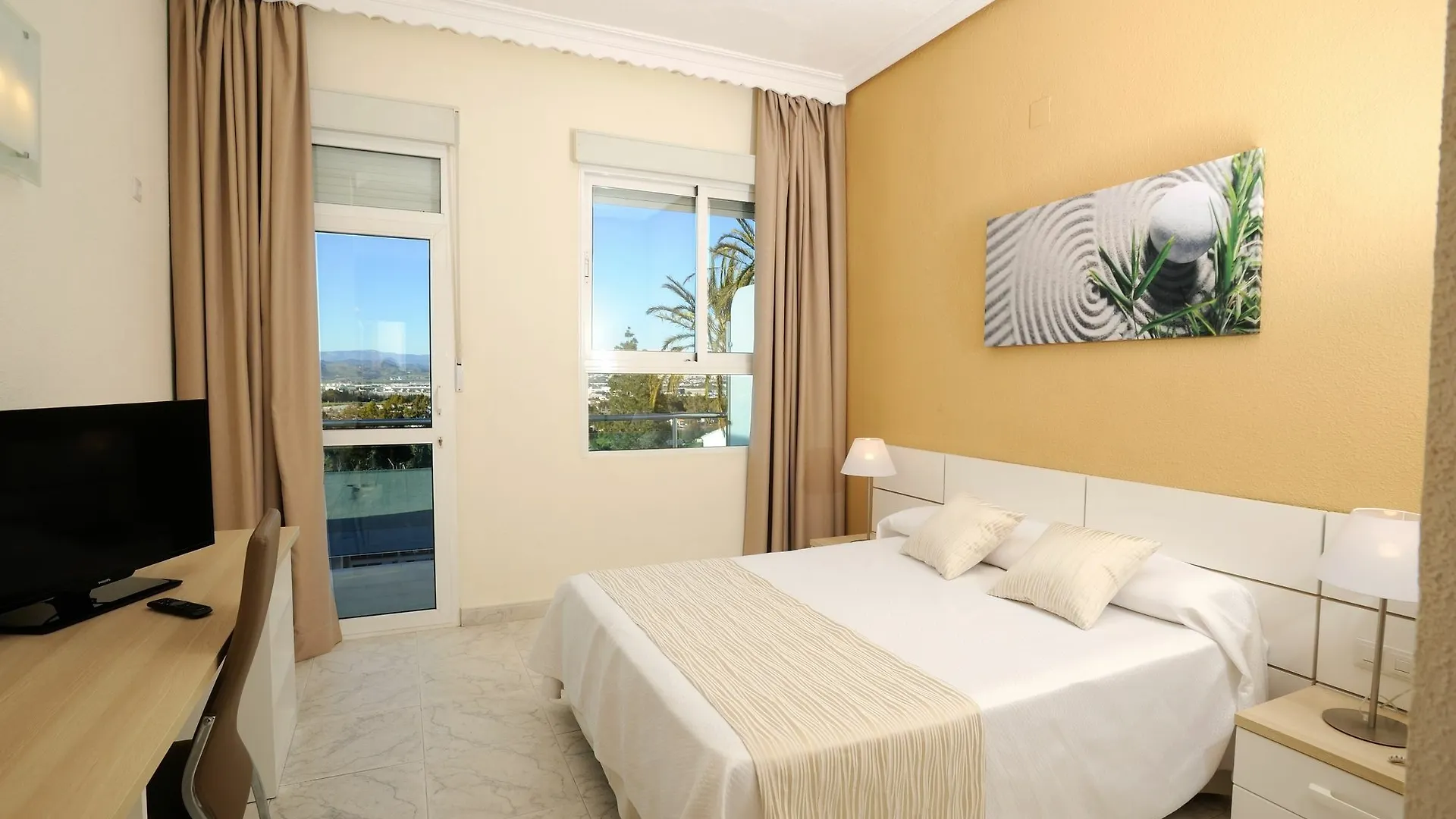 Hotel Complejo Los Rosales Torremolinos