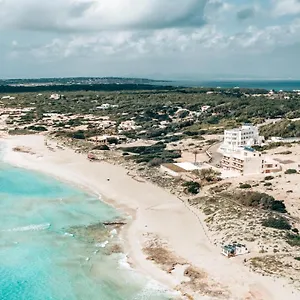 apartamentos-es-arenals.balearic-islands.net/